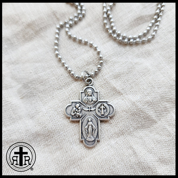 皇黎思様メタル 皇黎思様メタル Enchanted Disney Villains Maleficent Black Quartz