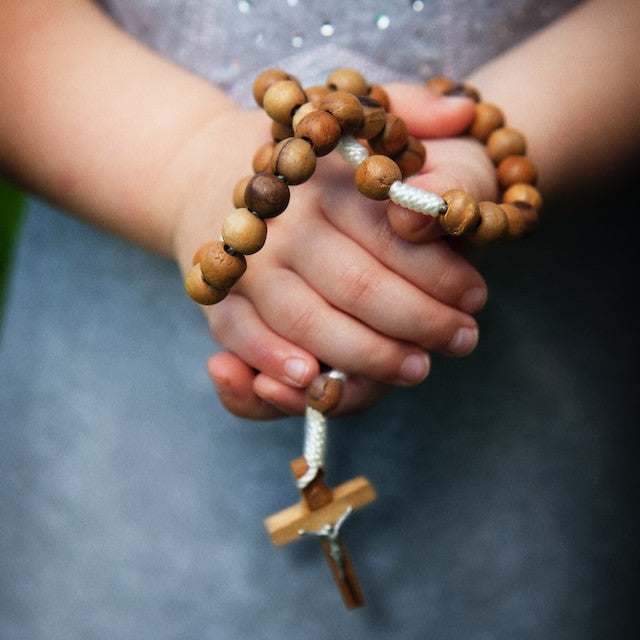 How To Pray the Rosary Video