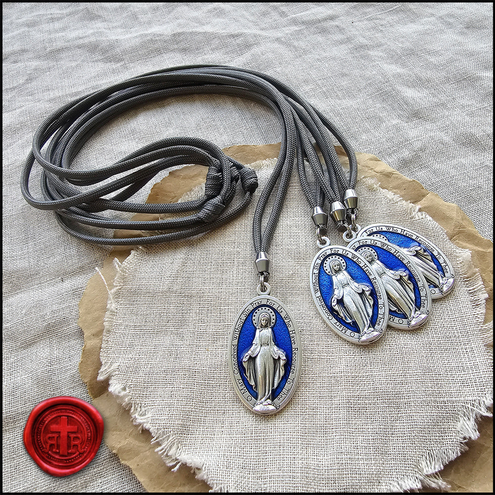 アクセサリー Seven Miraculous Medal Bead Necklace Petite Miraculous Medal Bead Necklace – Lindsey Leigh Jewelry